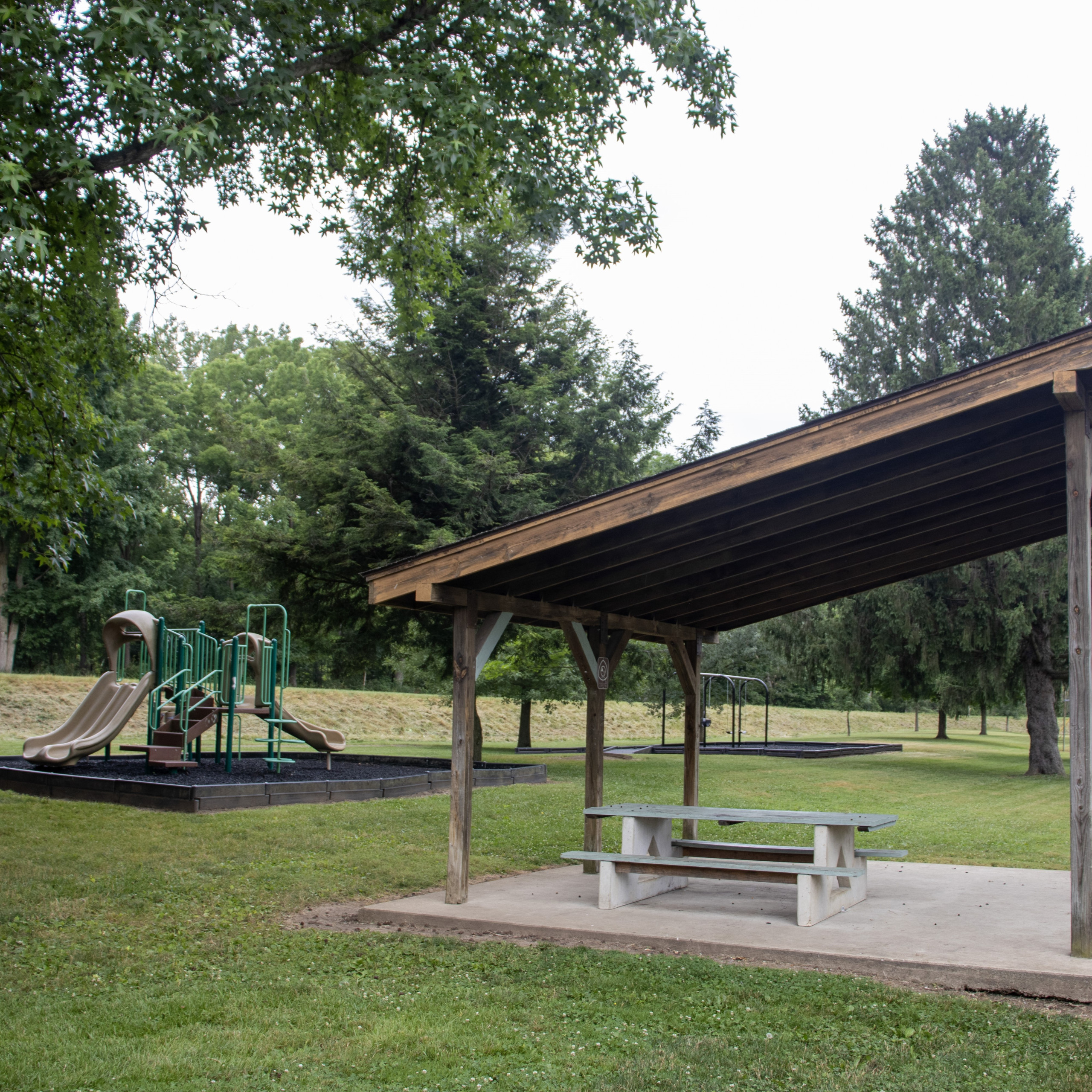 Arch Park Mount Vernon Shelter and Playground.